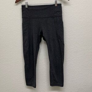 Athleta leggings Grey size Small RN 54023 pockets